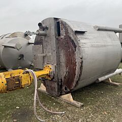 7500 Liter Gebrauchter Behälter aus  ,AISI304 (V2A) 1.4301