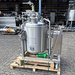 Unused 293 liter heat-/ coolable pressure tank, Aisi 316 with magnetic agitator