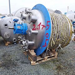 3690 liter heat-/coolable reactor vessel with anchor stirrer, AISI316