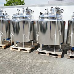 1300 Liter pharmaceutical process vessel with magnetic agitator (AISI316L)